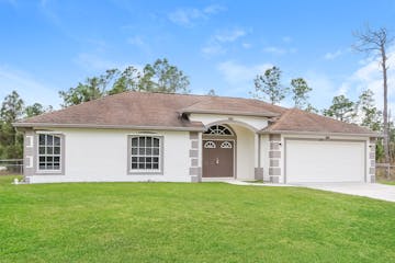 944 BERG ST E Lehigh Acres, FL 33974